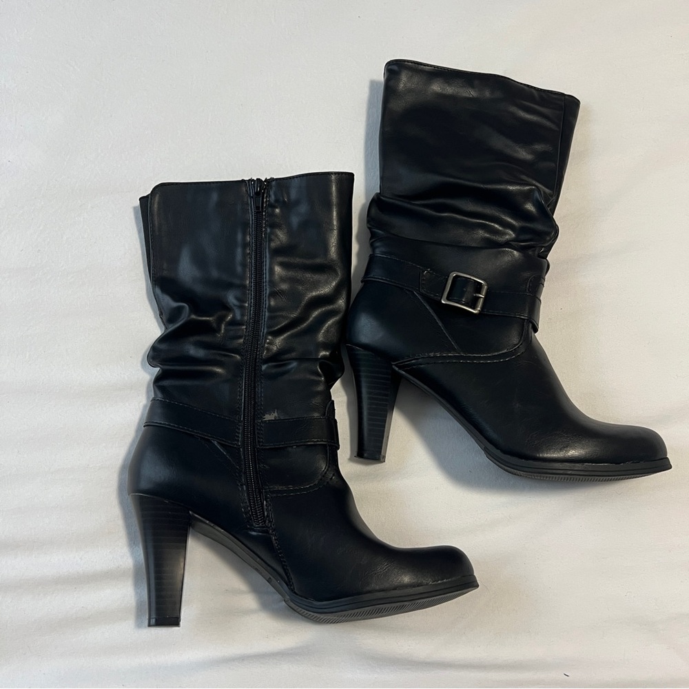 🚨 Last day Fri 🧳 Black Heeled Boots with Slouchy Leather and Buckle